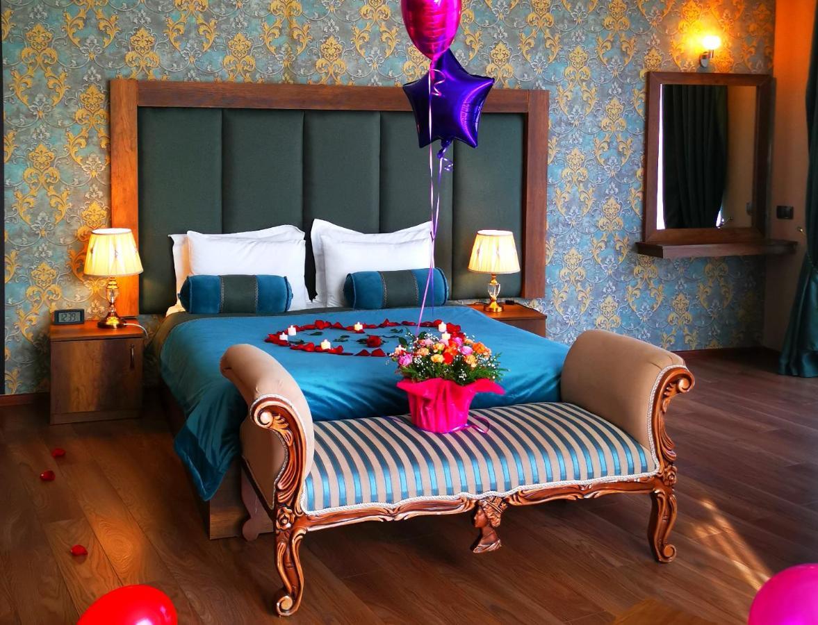 Green Queen Hotel Tbilisi Bagian luar foto