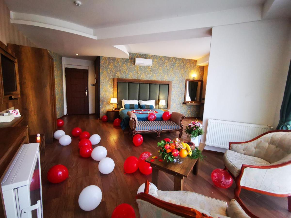 Green Queen Hotel Tbilisi Bagian luar foto