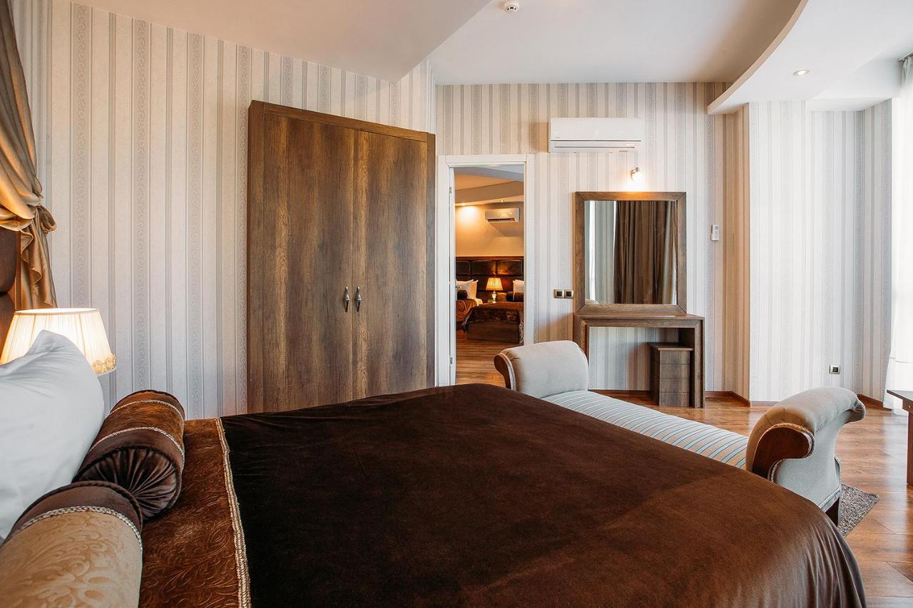 Green Queen Hotel Tbilisi Bagian luar foto